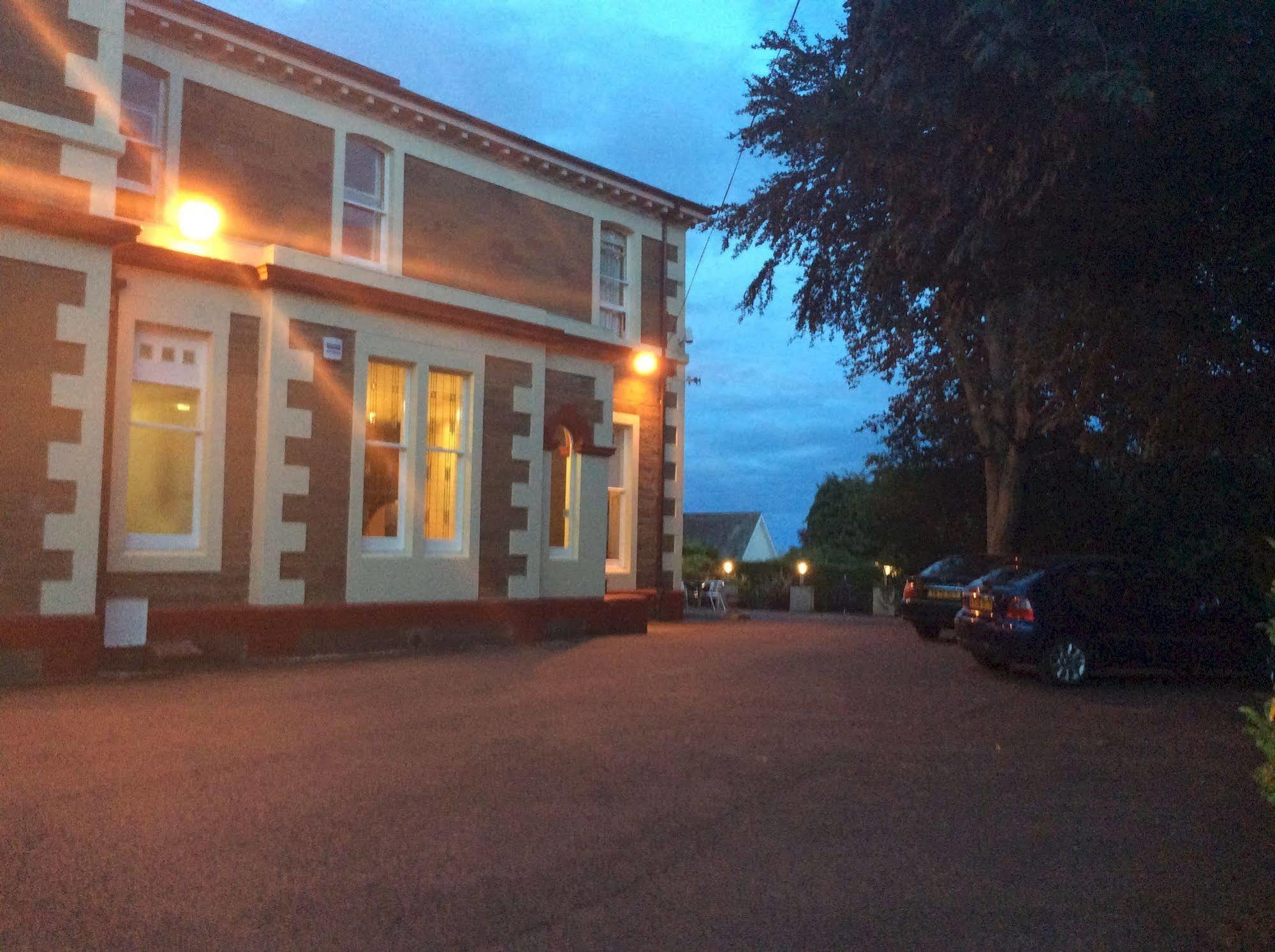 Taychreggan Hotel Dundee Exteriör bild